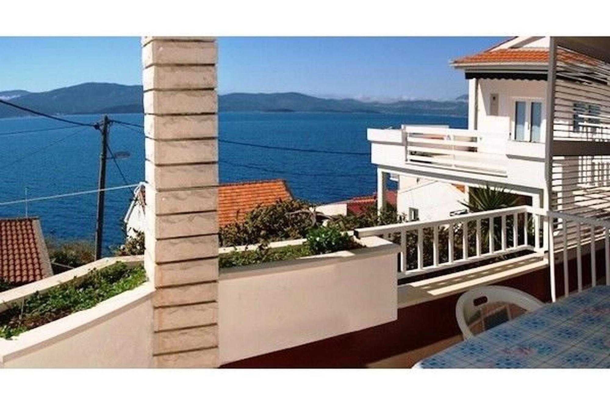 Apartments And Rooms Florijan Klek Exterior photo